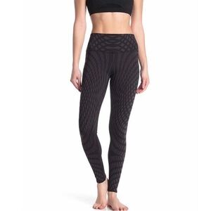 Alo Yoga Arches Airbrush Leggings